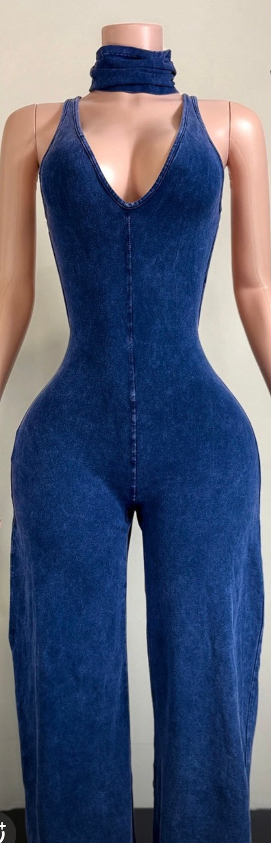 Back outside jumpesuit